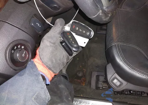 2014 Ford Taurus Limited из США, поврежденный, VIN 1FAHP2F88EG103680